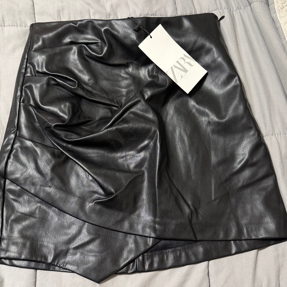 Zara faux leather skirt